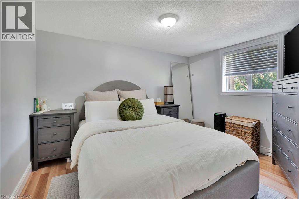 Photo 11 of 131 Clark Avenue Unit Lower, Kitchener ON