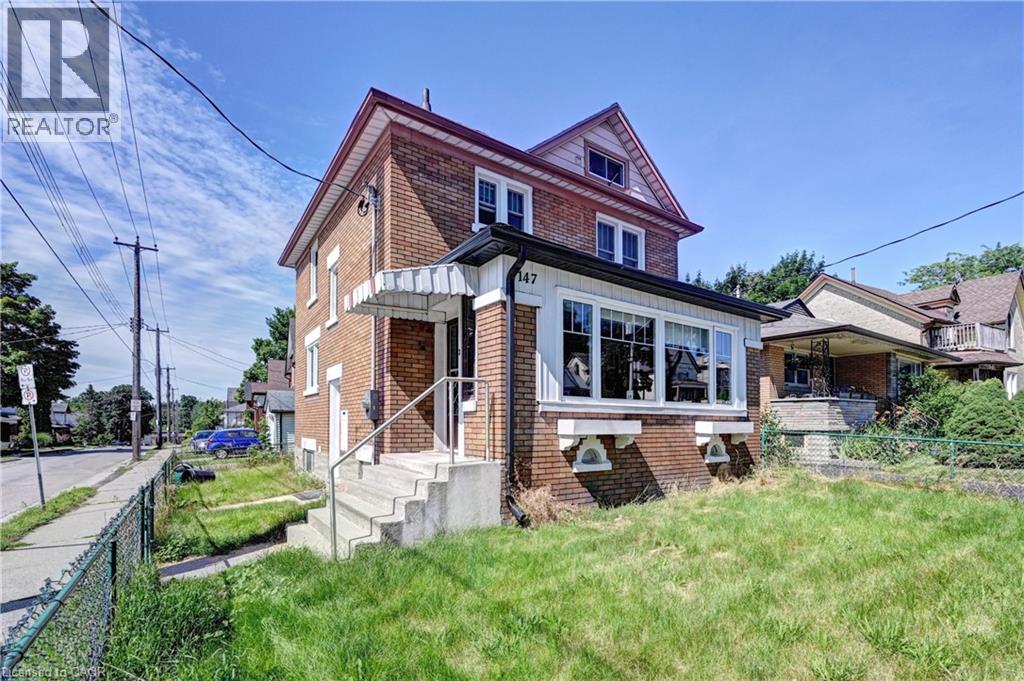 Photo 31 of 147 Courtland Avenue E, Kitchener ON