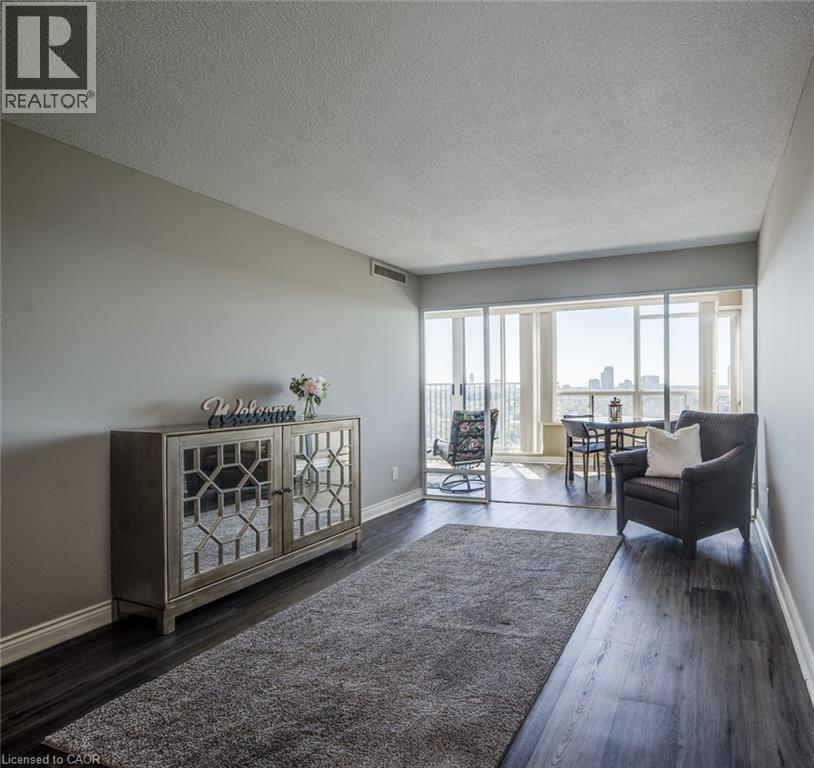 Photo 7 of 6 Willow Street Unit 2203, Waterloo ON