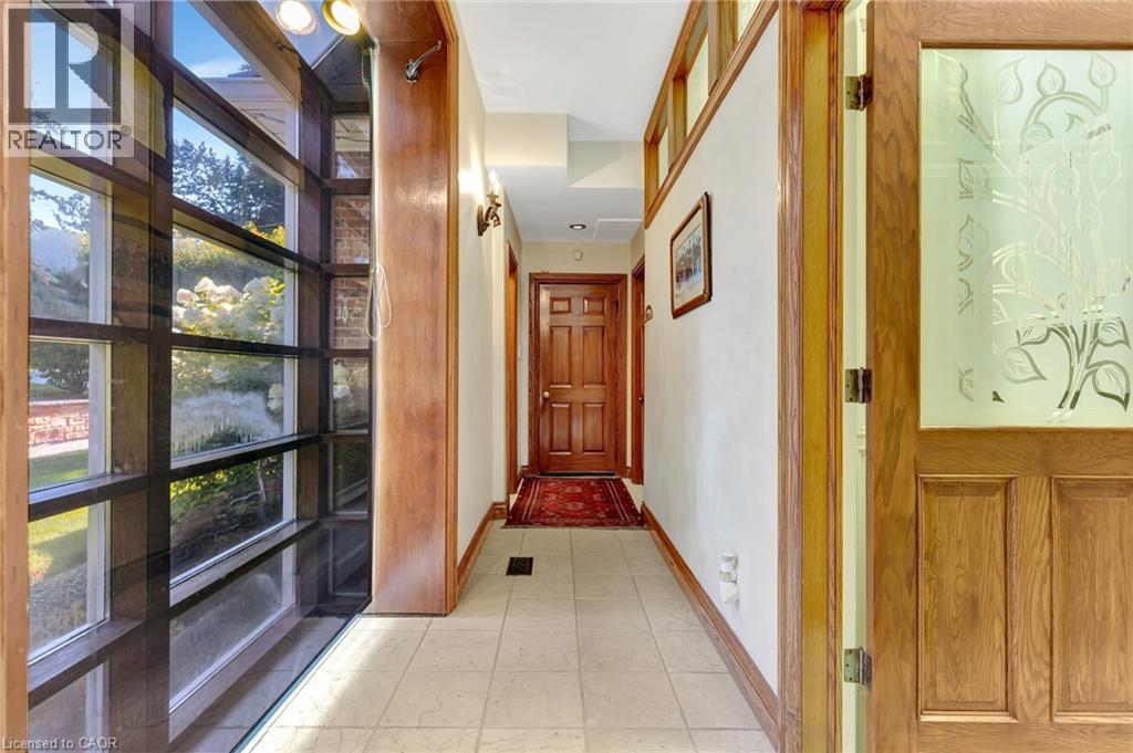 Photo 3 of 32 Maple Hill Drive, Kitchener ON