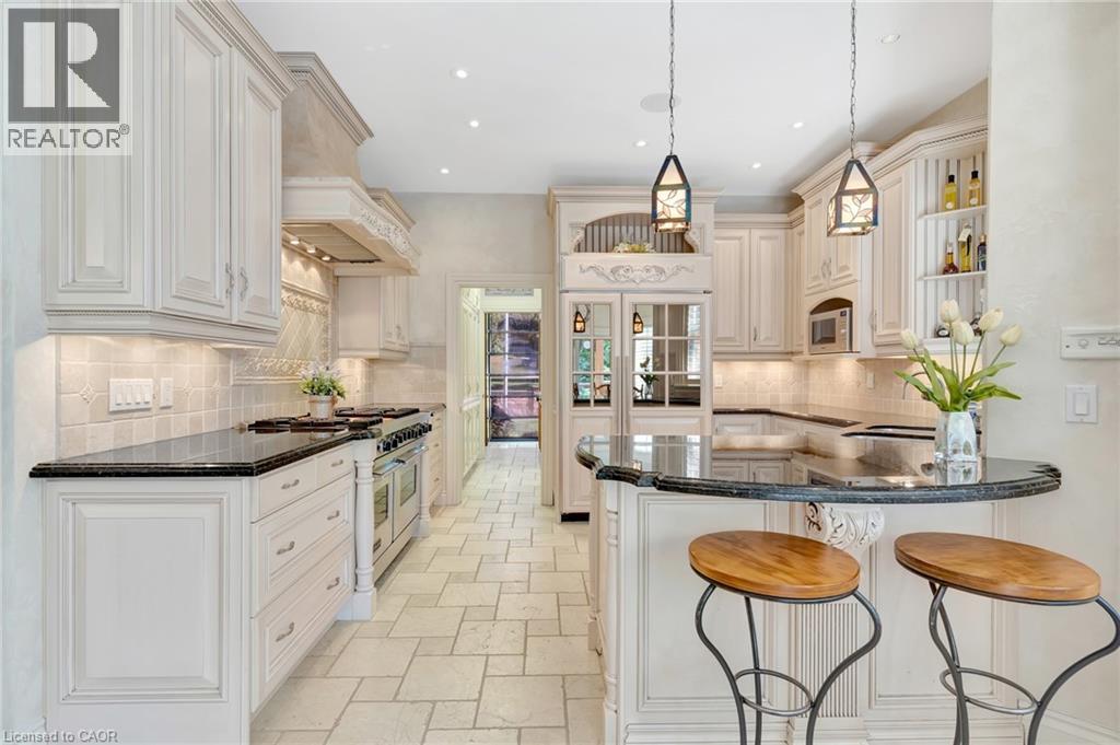 Photo 14 of 32 Maple Hill Drive, Kitchener ON