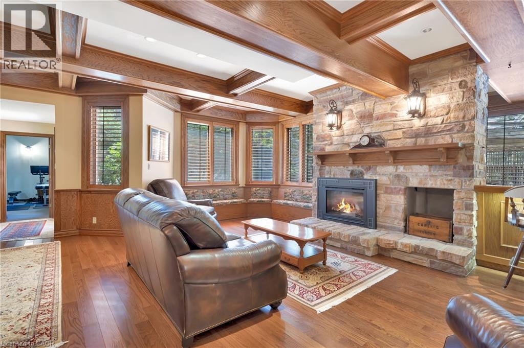 Photo 34 of 32 Maple Hill Drive, Kitchener ON