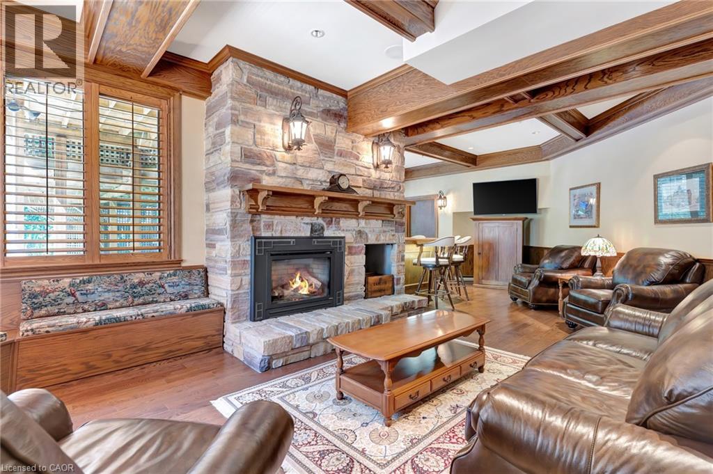 Photo 16 of 32 Maple Hill Drive, Kitchener ON