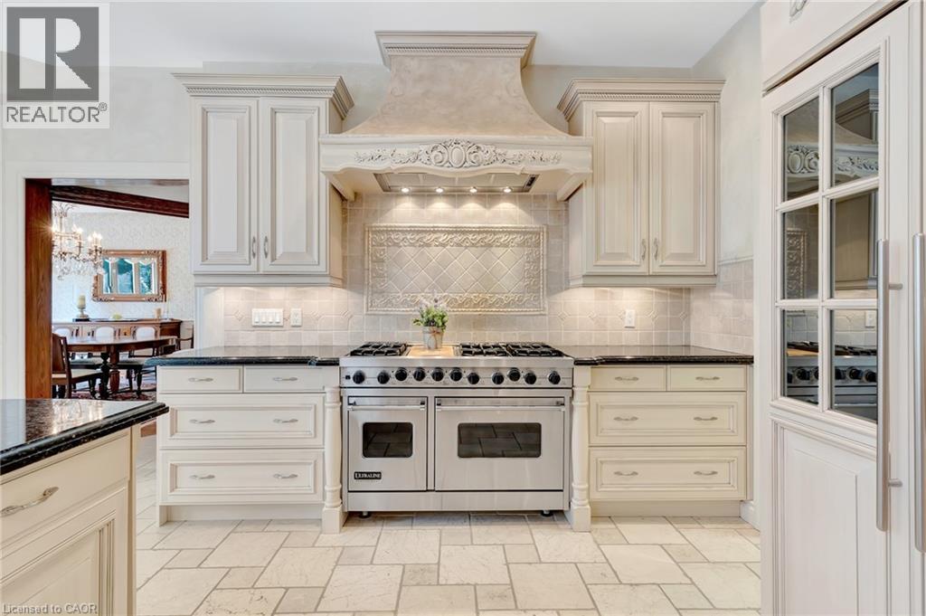 Photo 25 of 32 Maple Hill Drive, Kitchener ON