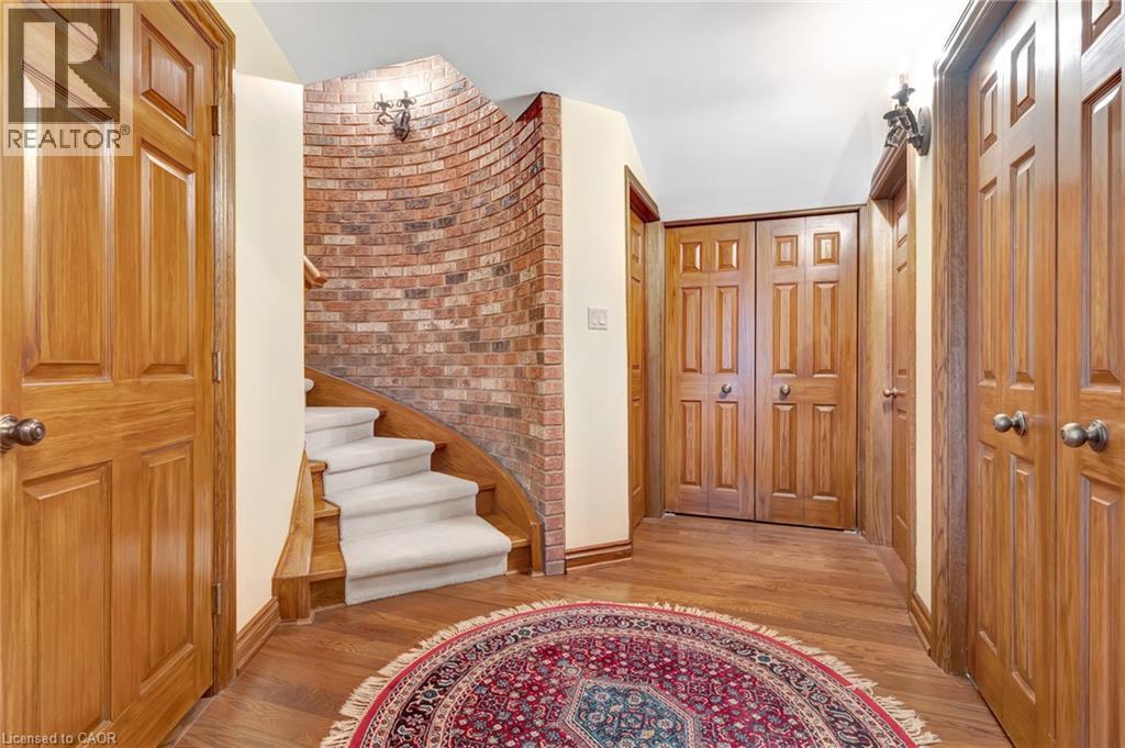 Photo 49 of 32 Maple Hill Drive, Kitchener ON
