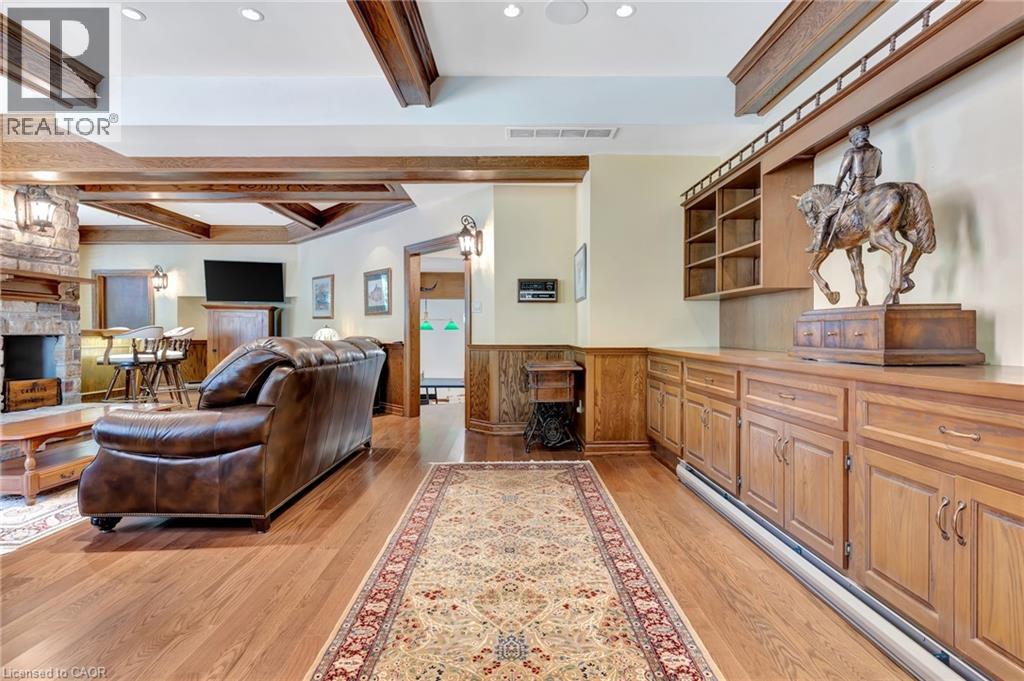 Photo 2 of 32 Maple Hill Drive, Kitchener ON
