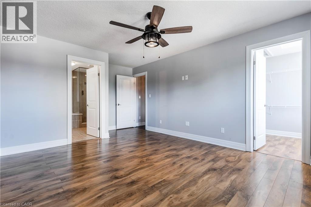 Photo 12 of 49 Fitzgerald Drive, Cambridge ON