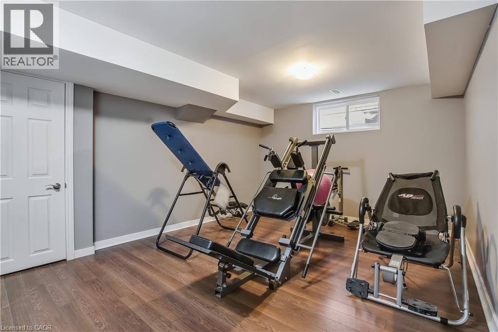 Photo 19 of 49 Fitzgerald Drive, Cambridge ON