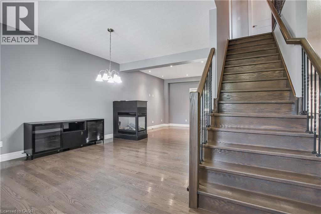 Photo 40 of 49 Fitzgerald Drive, Cambridge ON