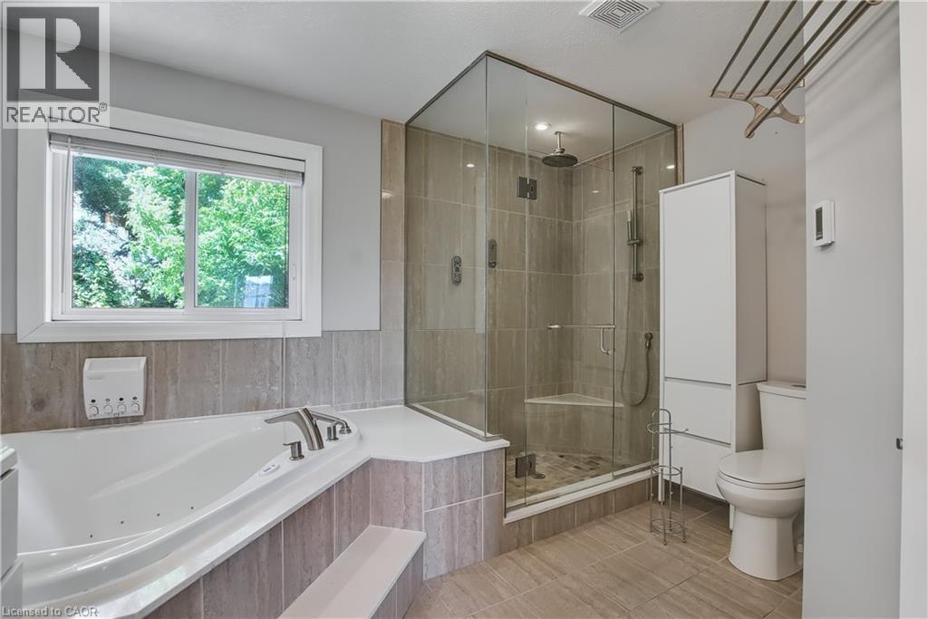 Photo 13 of 49 Fitzgerald Drive, Cambridge ON