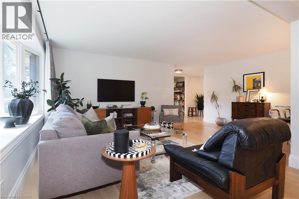 Photo 22 of 218 Greenbrook Drive, Kitchener ON