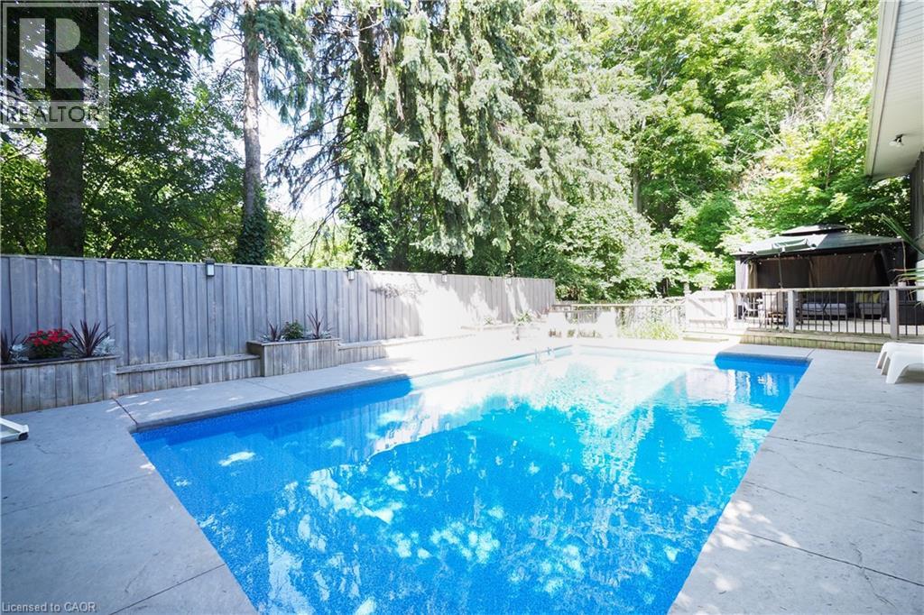 Photo 7 of 218 Greenbrook Drive, Kitchener ON