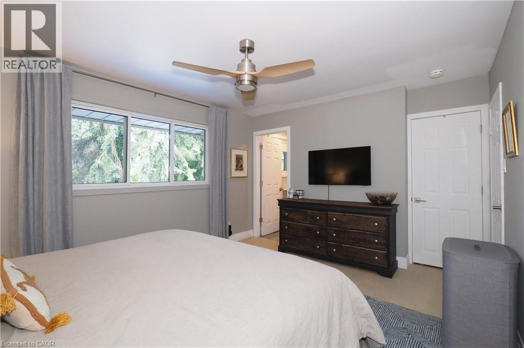 Photo 13 of 218 Greenbrook Drive, Kitchener ON