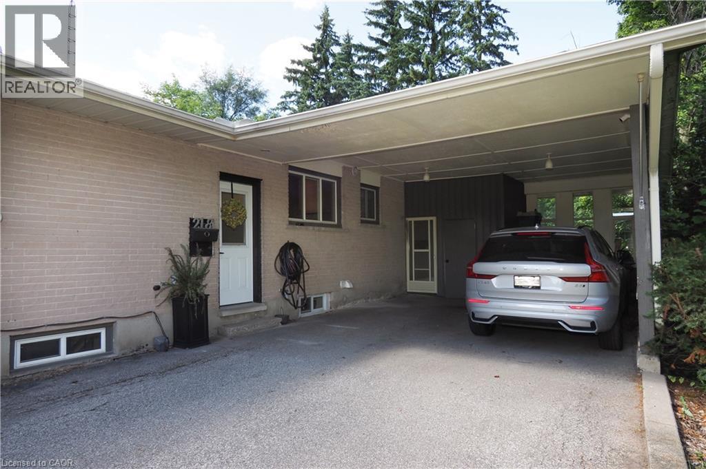 Photo 2 of 218 Greenbrook Drive, Kitchener ON