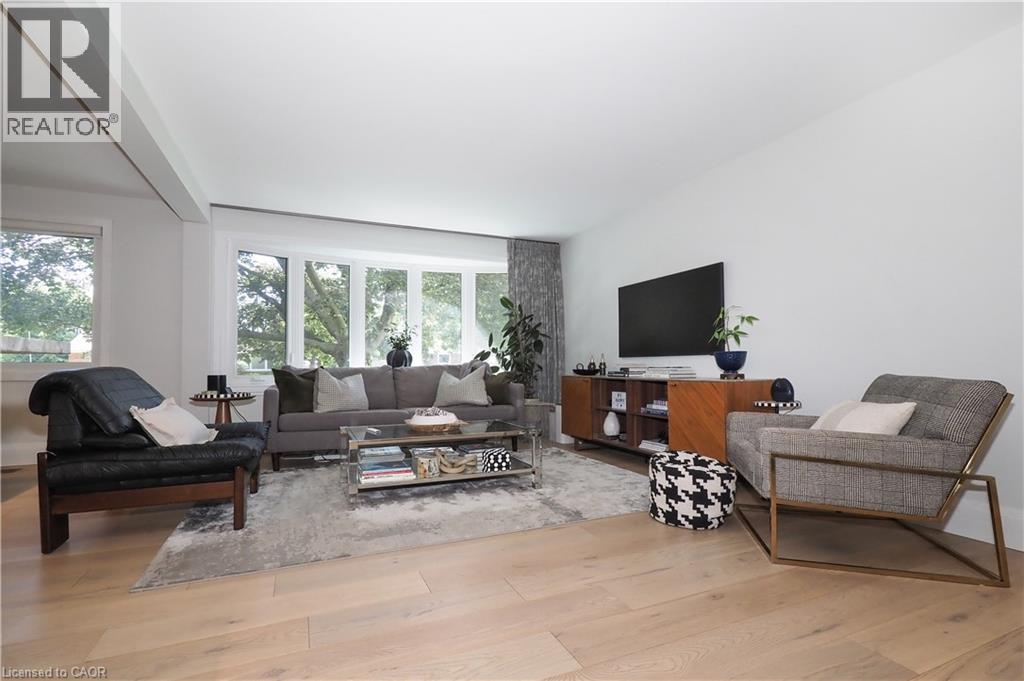 Photo 27 of 218 Greenbrook Drive, Kitchener ON