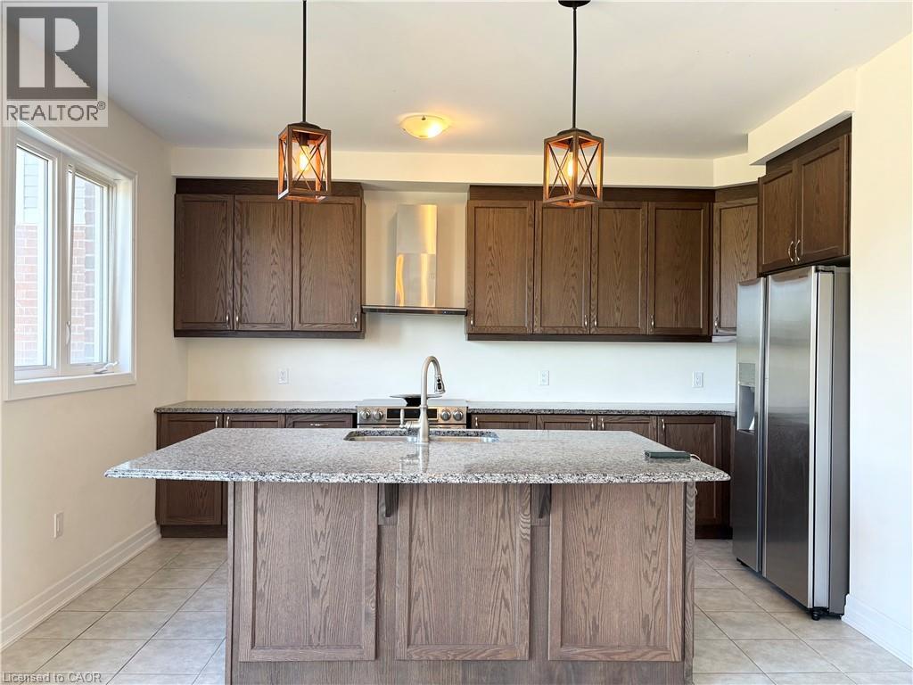 Photo 14 of 211 Ridge Road, Cambridge ON