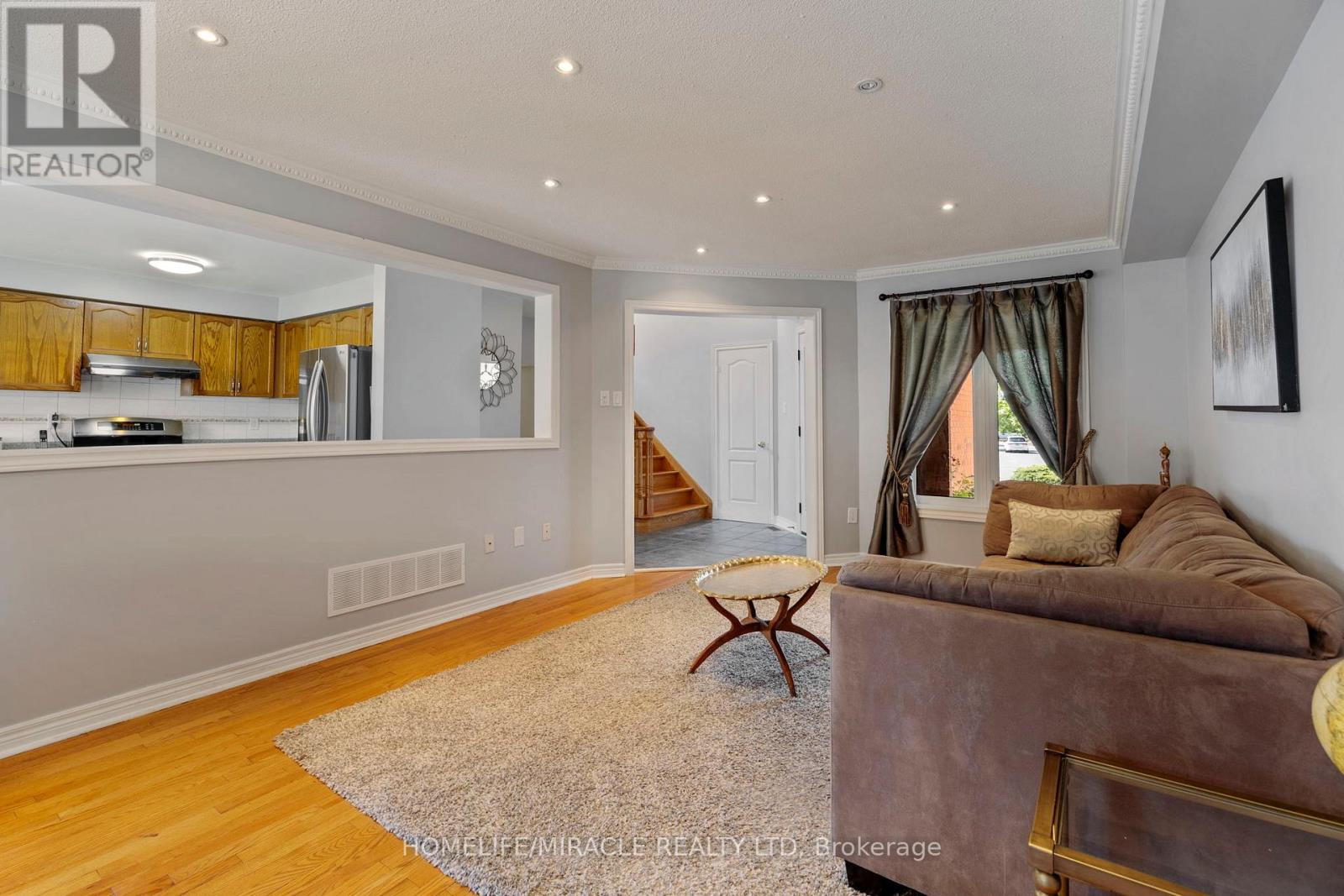 Photo 45 of 146 Roxbury Street, Markham ON