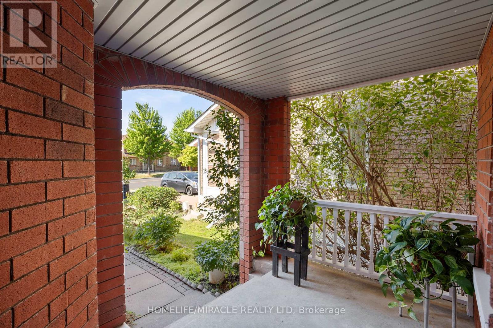 Photo 30 of 146 Roxbury Street, Markham ON