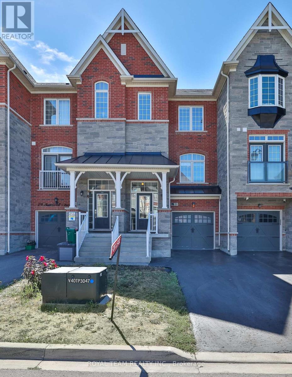 Photo 24 of 25 Sandwell Street, Vaughan ON