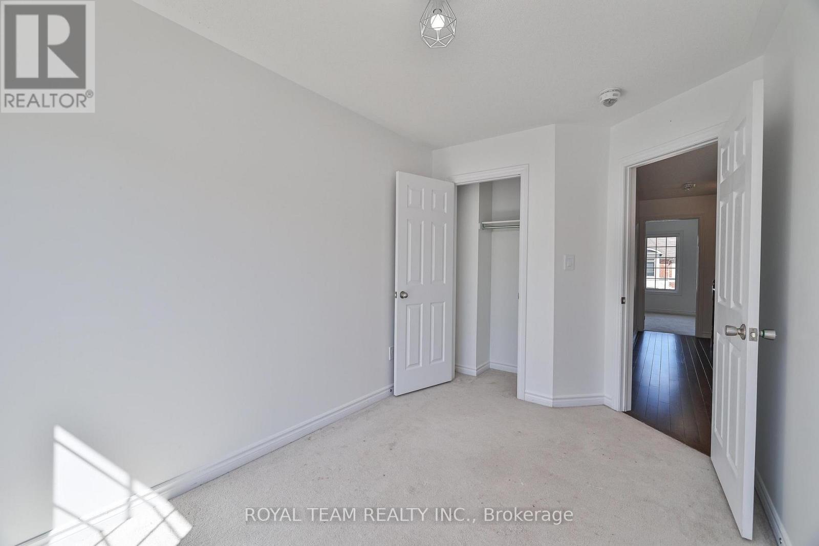 Photo 31 of 25 Sandwell Street, Vaughan ON