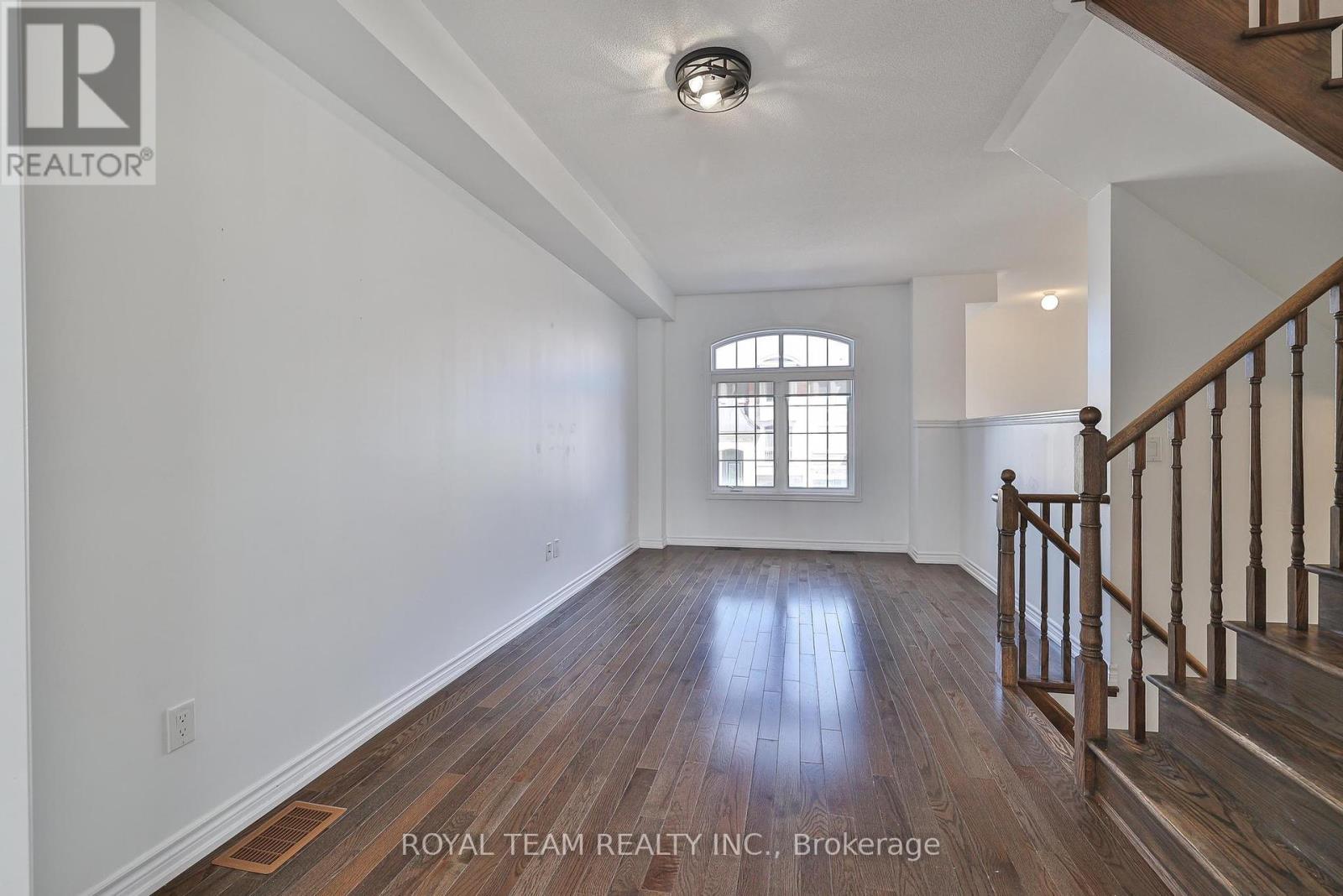 Photo 1 of 25 Sandwell Street, Vaughan ON