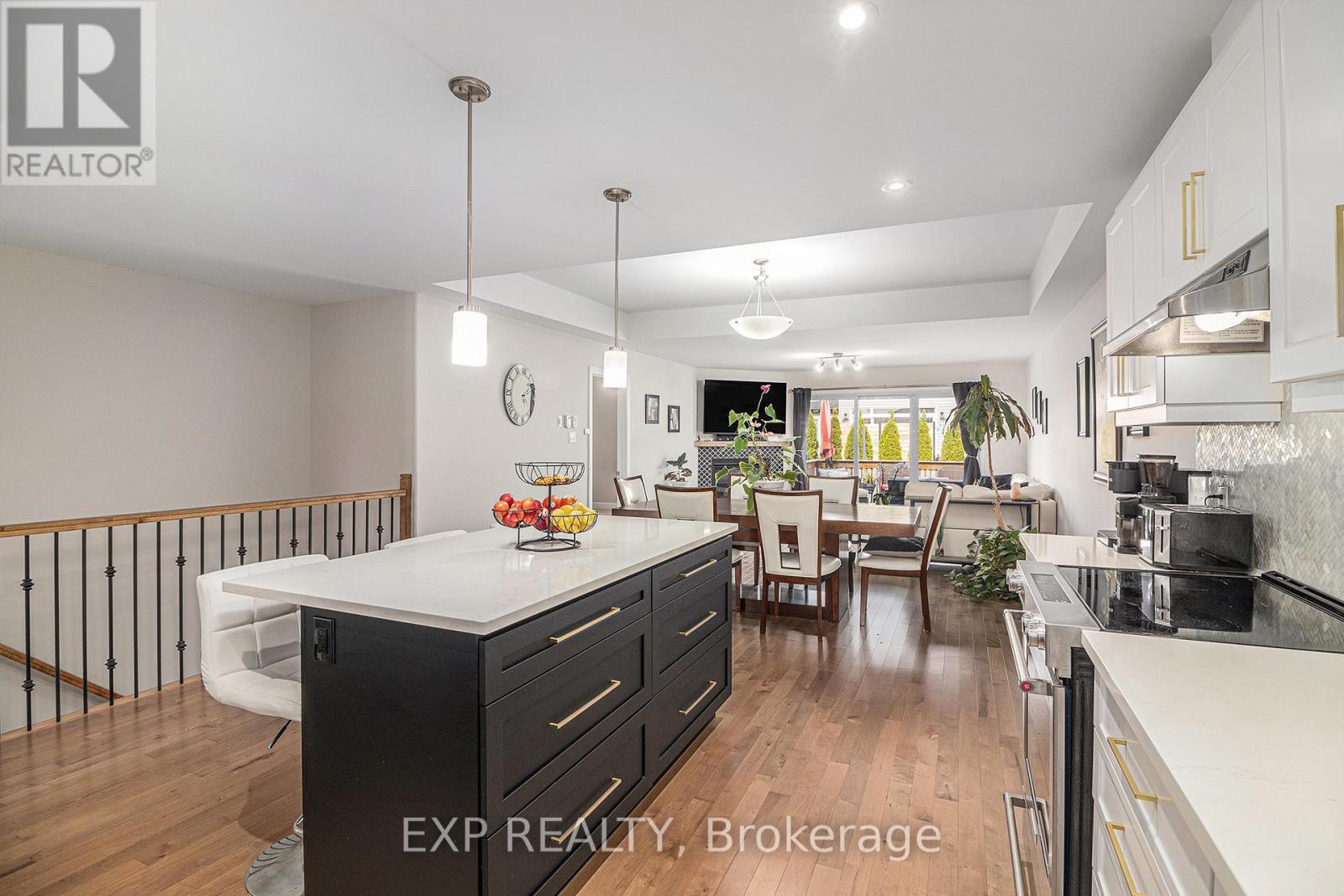 Photo 18 of 701 Azure Street, Russell ON