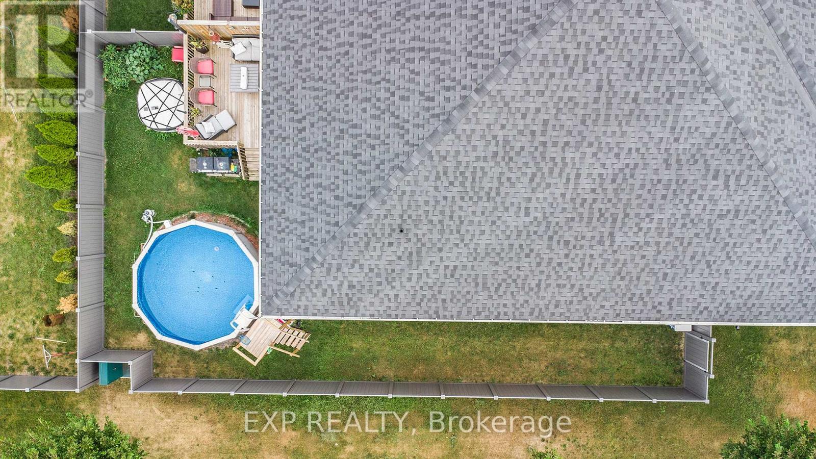 Photo 26 of 701 Azure Street, Russell ON