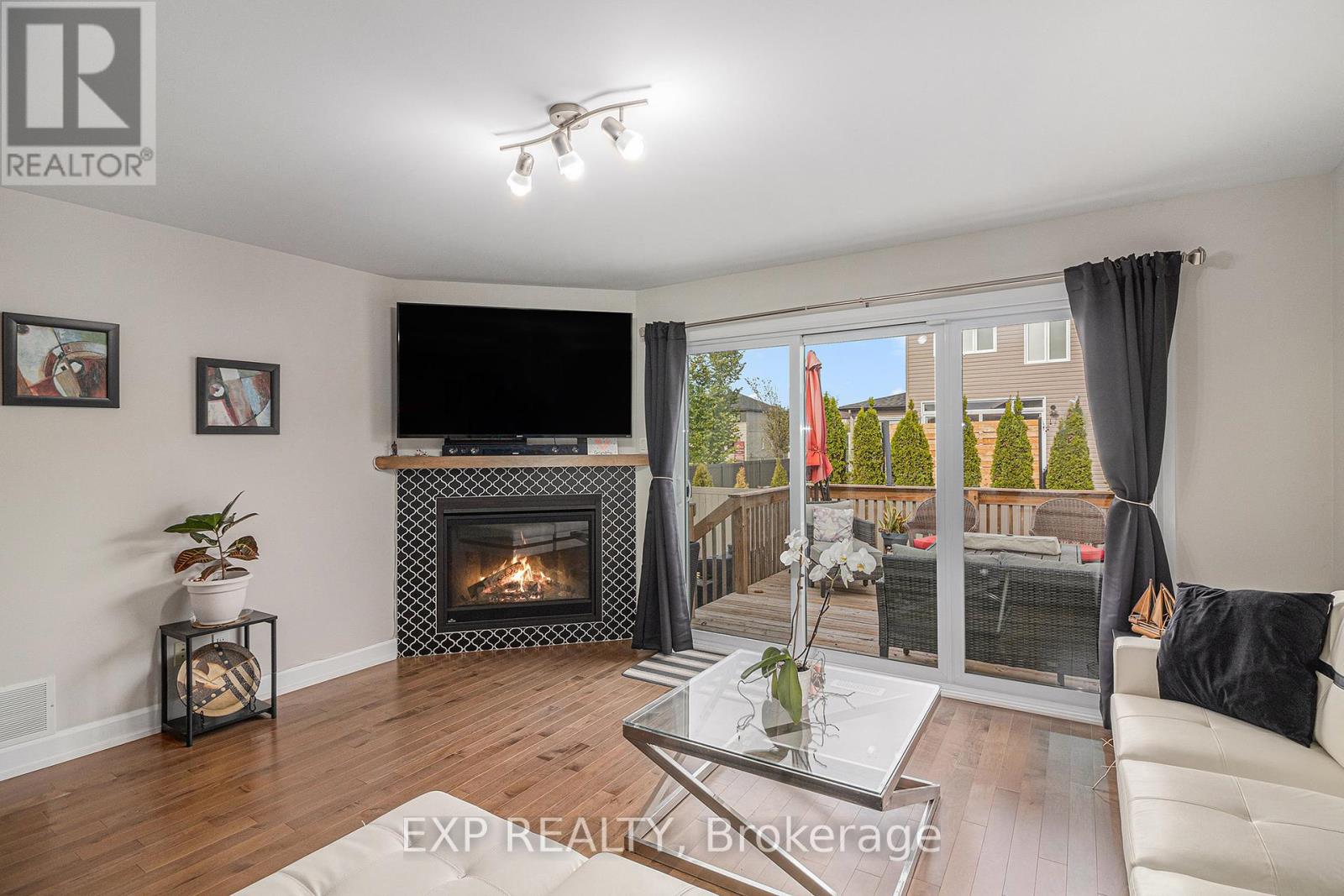Photo 32 of 701 Azure Street, Russell ON