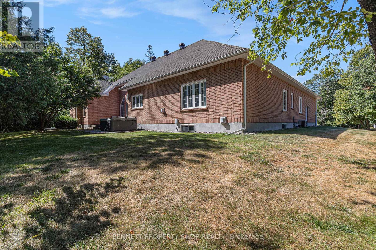 Photo 38 of 5 Countryside Green, Ottawa ON