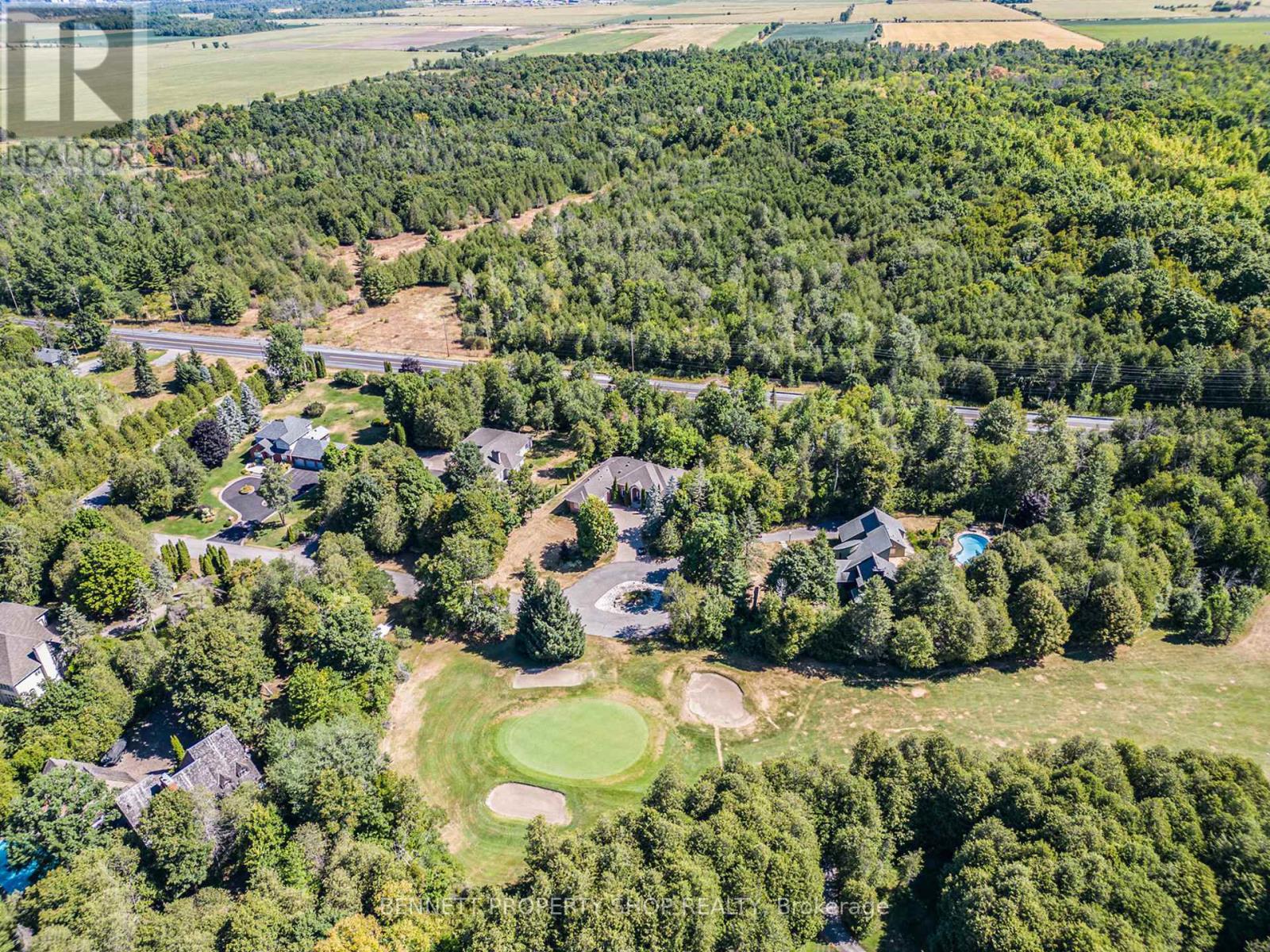Photo 42 of 5 Countryside Green, Ottawa ON
