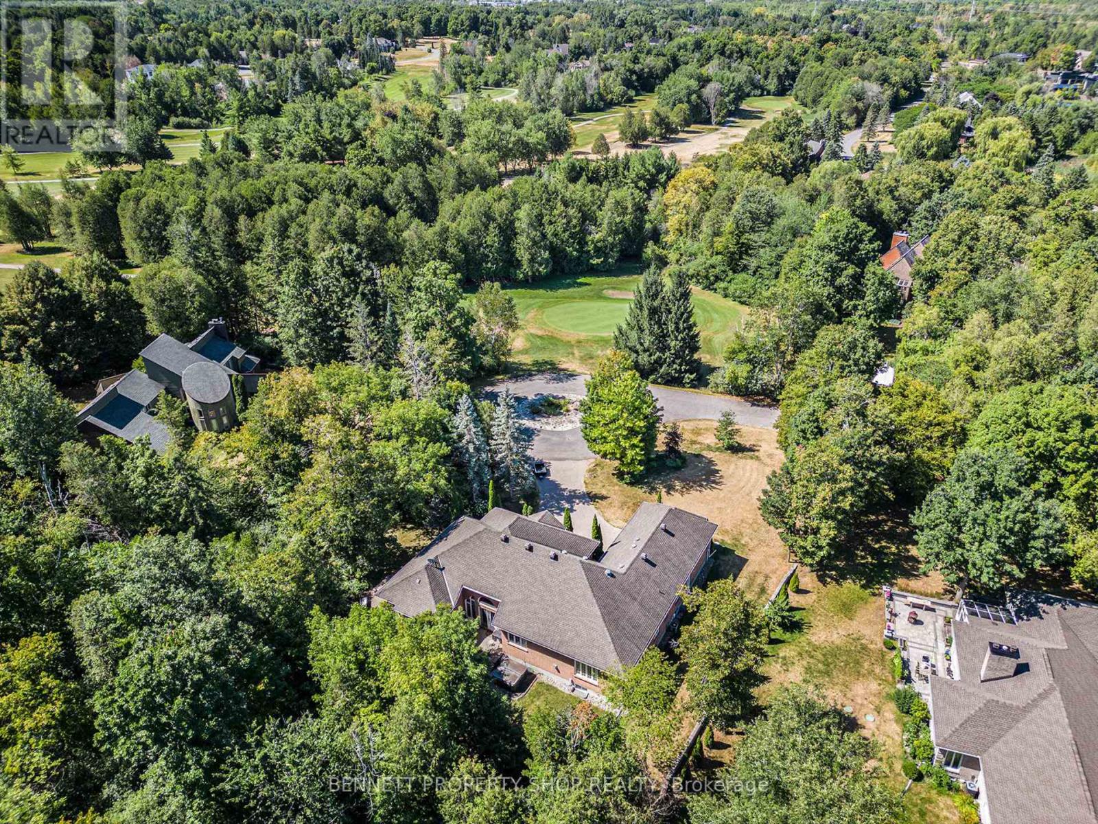 Photo 45 of 5 Countryside Green, Ottawa ON
