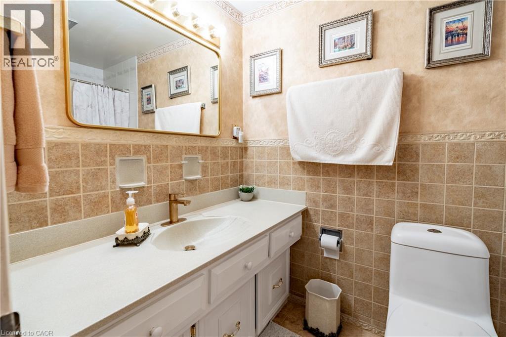 Photo 45 of 7 Meadowbrook Drive, Kitchener ON