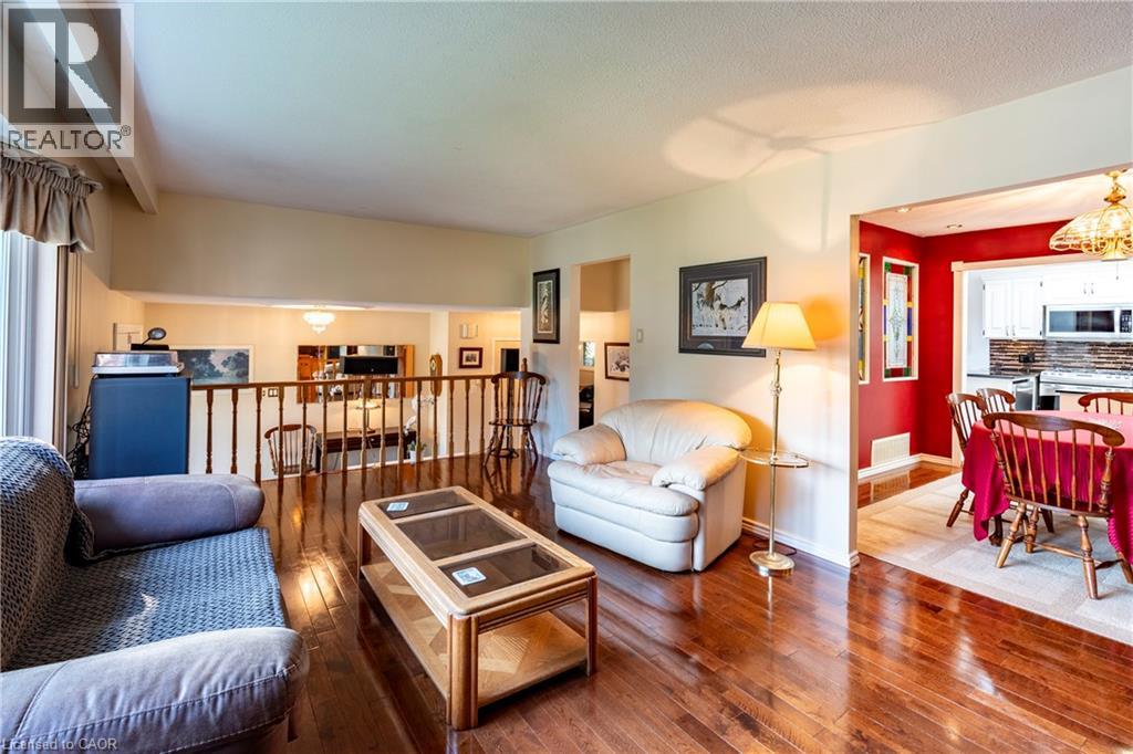 Photo 38 of 7 Meadowbrook Drive, Kitchener ON