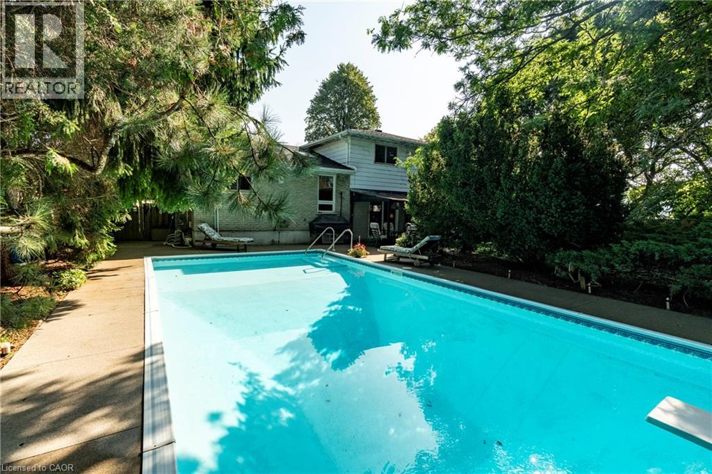 Photo 44 of 7 Meadowbrook Drive, Kitchener ON
