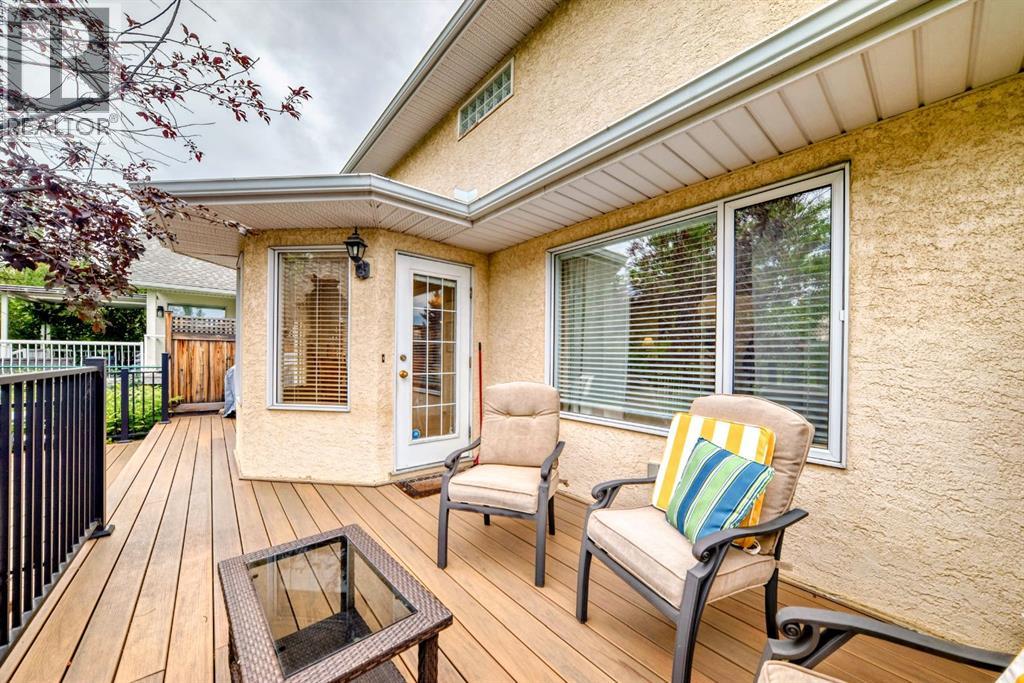 Photo 30 of 83 Gleneagles Close, Cochrane AB