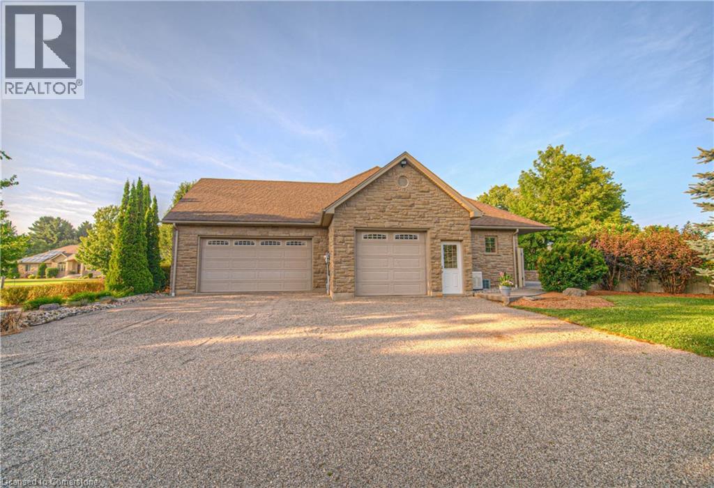 Photo 43 of 10 Eagle Ridge Court, Glen Morris ON