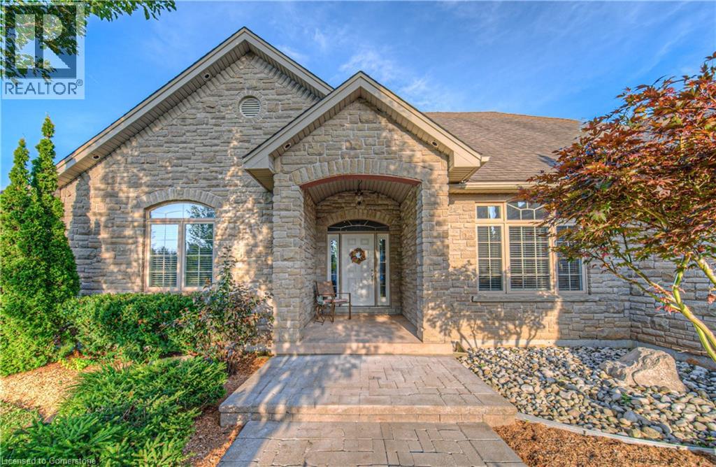 Photo 38 of 10 Eagle Ridge Court, Glen Morris ON