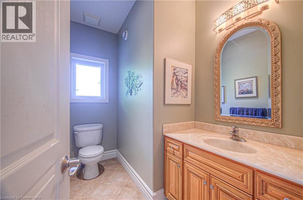 Photo 41 of 10 Eagle Ridge Court, Glen Morris ON