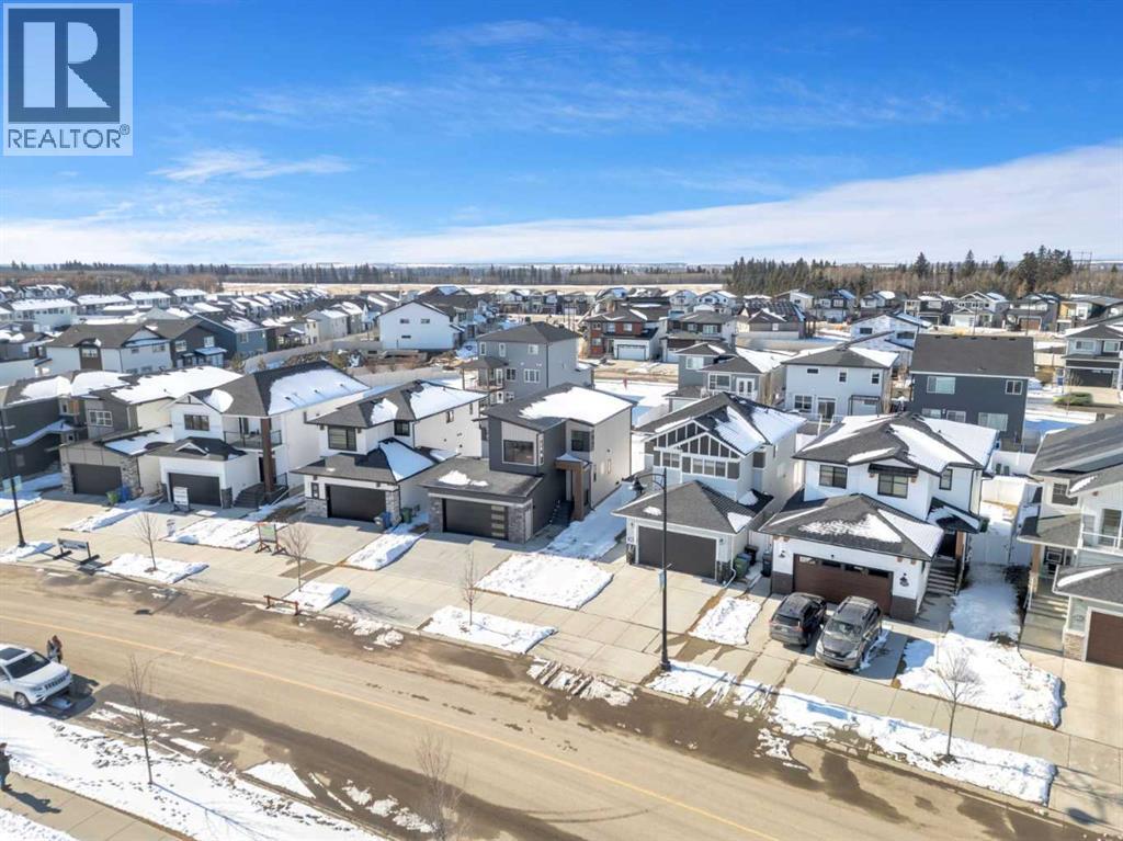 Single Family House for Sale in  Emerald Drive Evergreen Red Deer 