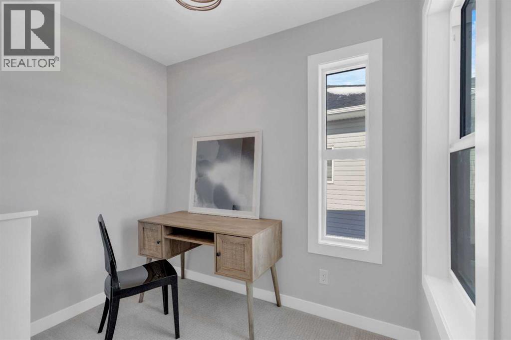 Single Family House for Sale in  Emerald Drive Evergreen Red Deer 