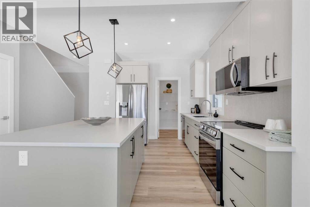 Single Family House for Sale in  Emerald Drive Evergreen Red Deer 