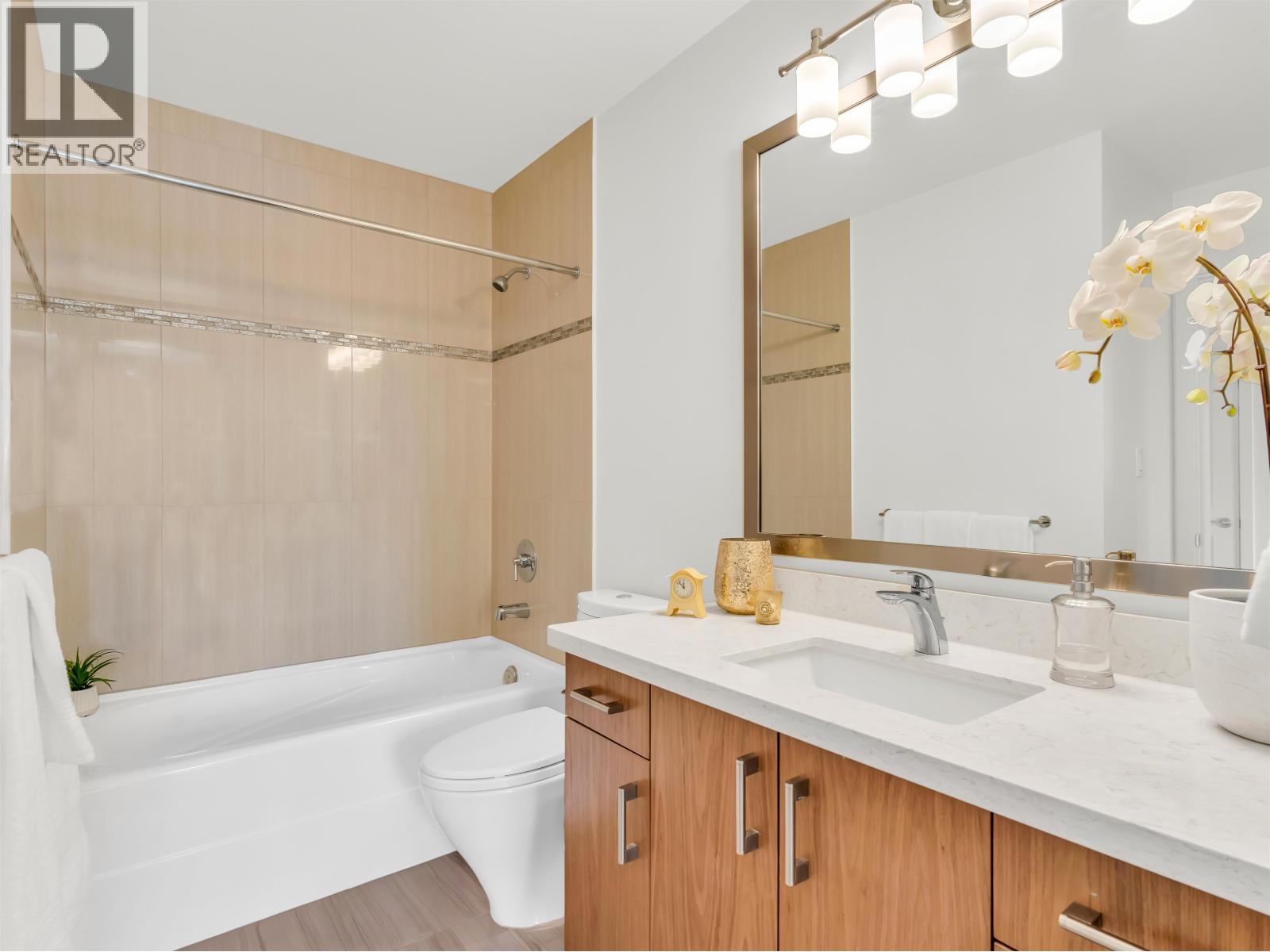 Photo 32 of 401 5055 Springs Boulevard, Delta BC