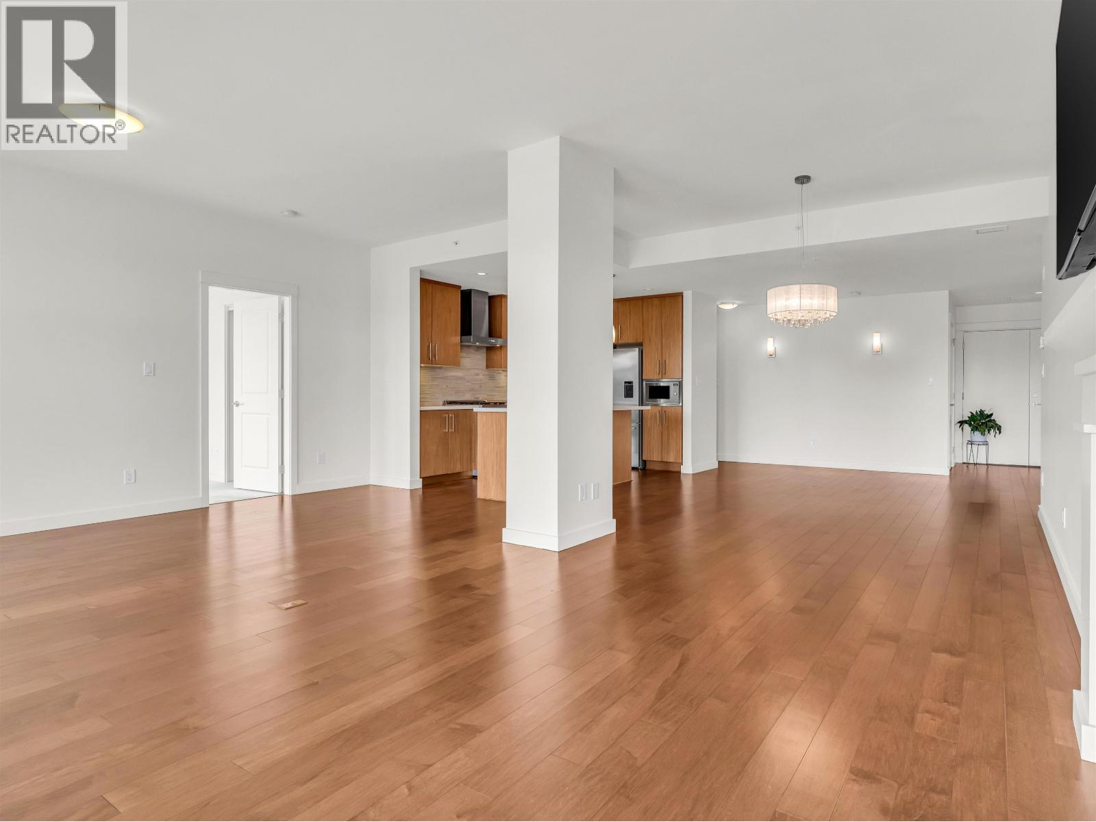 Photo 7 of 401 5055 Springs Boulevard, Delta BC