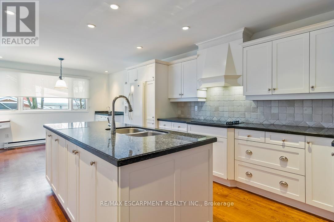 Photo 37 of 1520 Camelford Drive, Mississauga ON