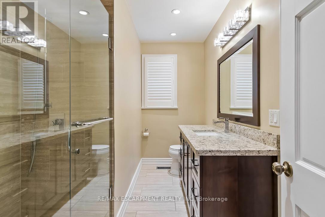Photo 6 of 1520 Camelford Drive, Mississauga ON