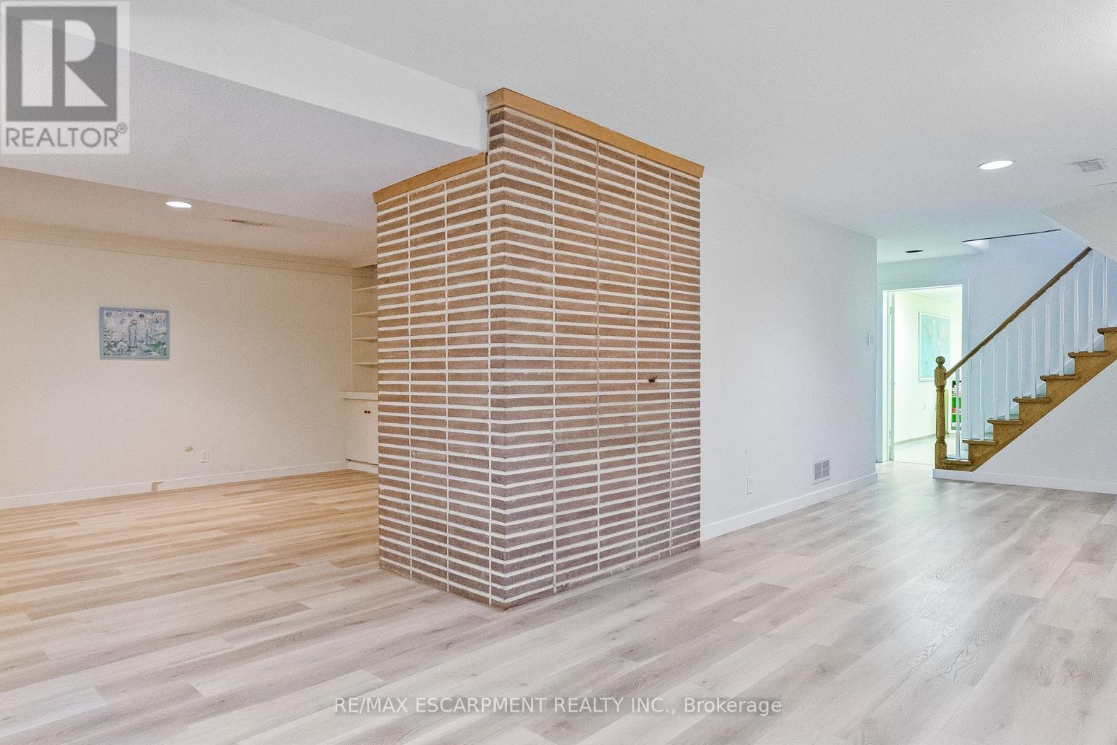 Photo 11 of 1520 Camelford Drive, Mississauga ON
