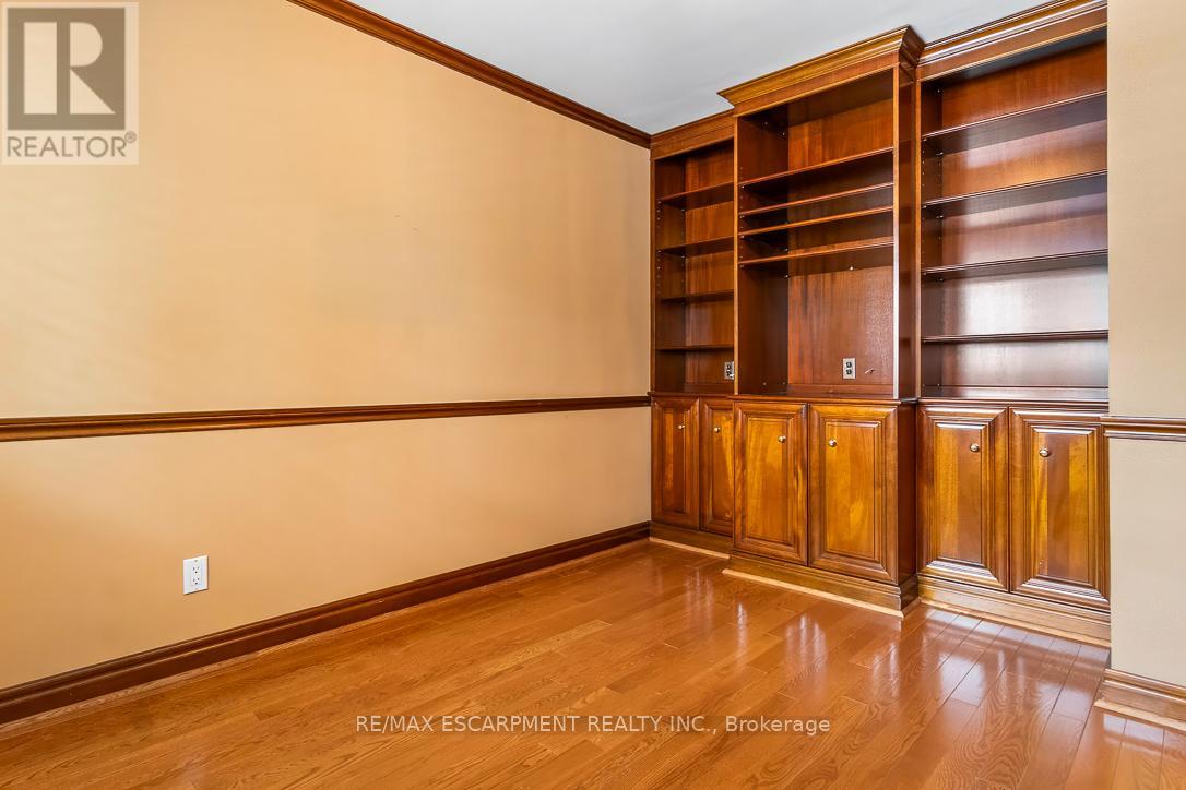 Photo 34 of 1520 Camelford Drive, Mississauga ON