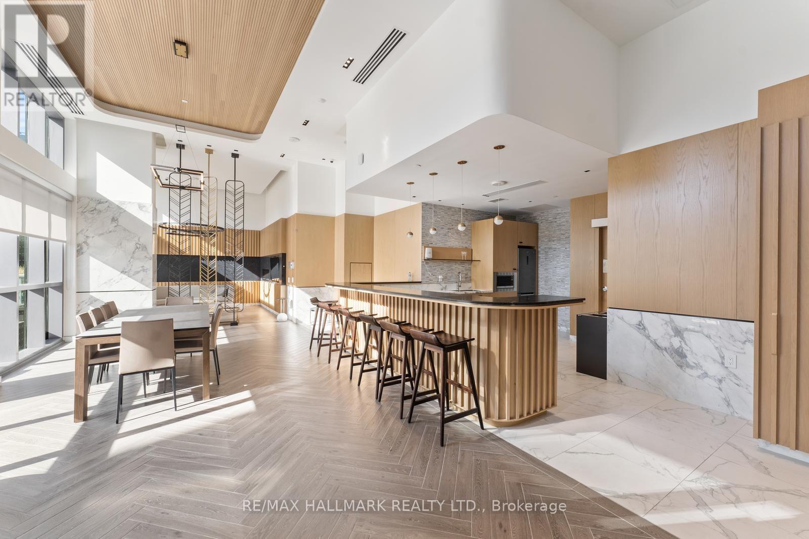 Photo 1 of 1507 65 Annie Craig Drive, Toronto ON