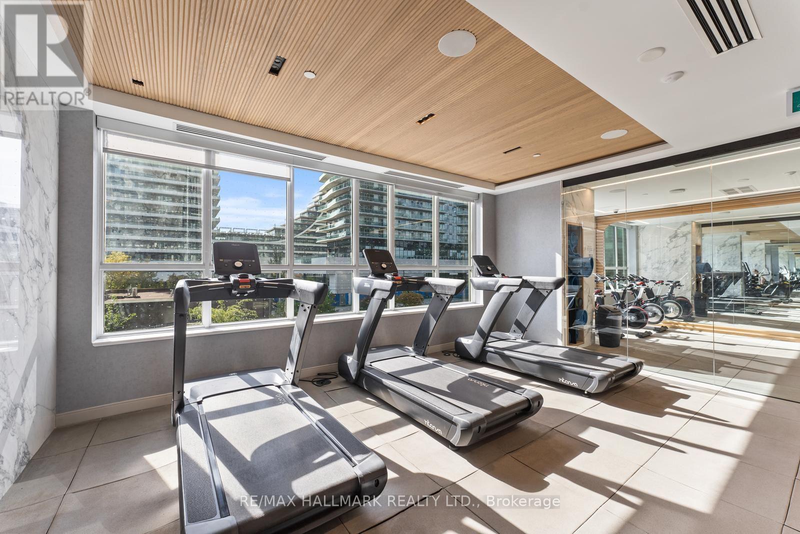 Photo 9 of 1507 65 Annie Craig Drive, Toronto ON