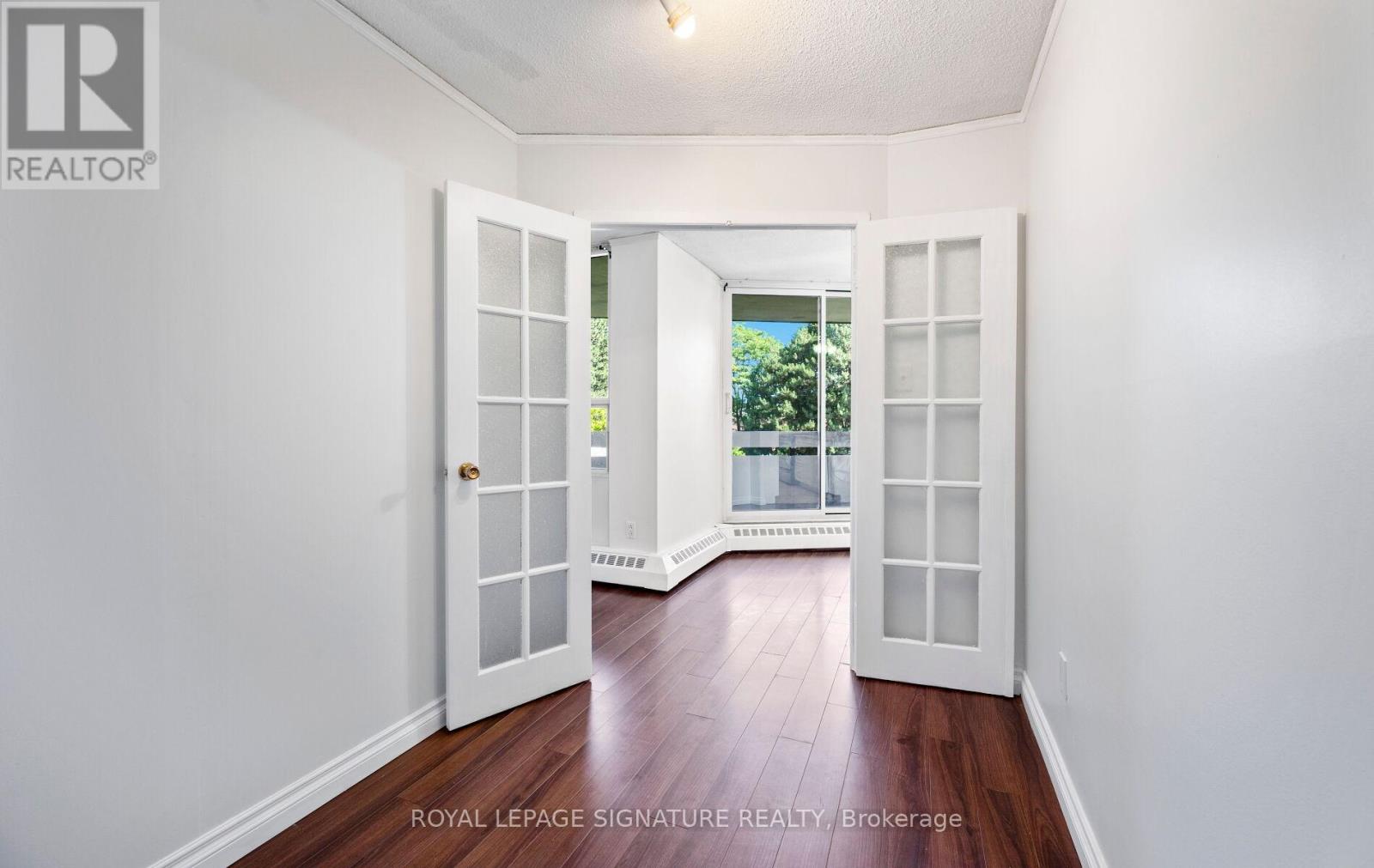 Photo 20 of 302 335 Mill Road, Toronto ON
